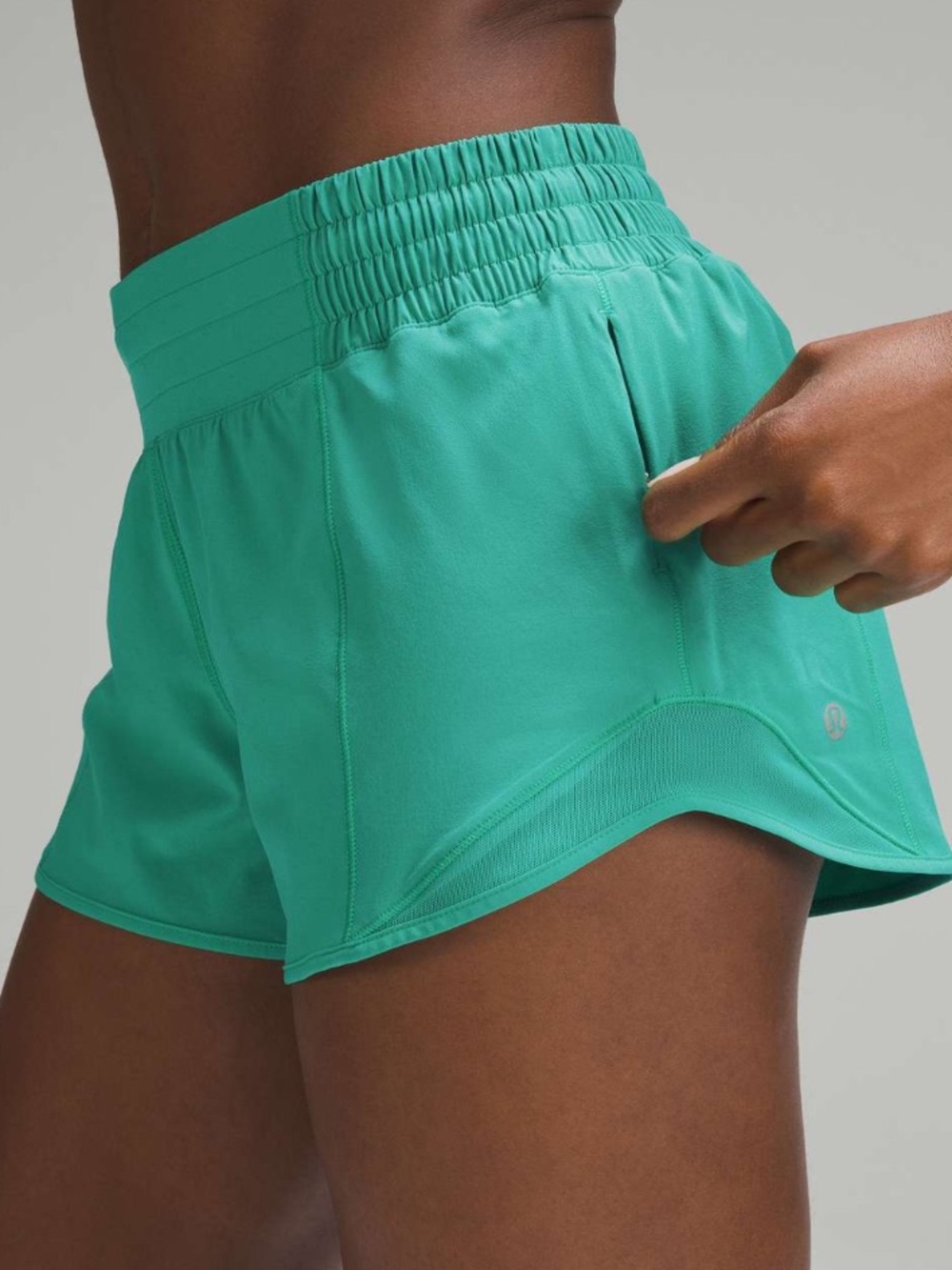 Lululemon Hotty Hot High-Rise Lined Short 2.5" Kelly Green size 10